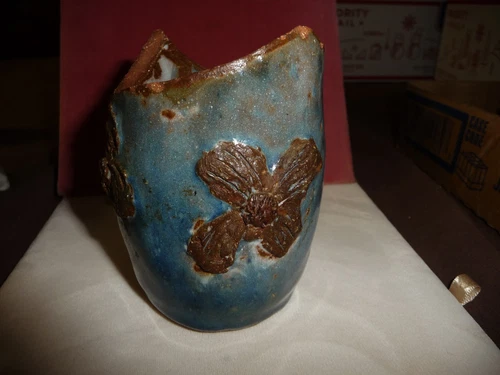 #1223 vtg arts & craft  hand made pottery Blue & Brown glazed 4'' tall vase ?