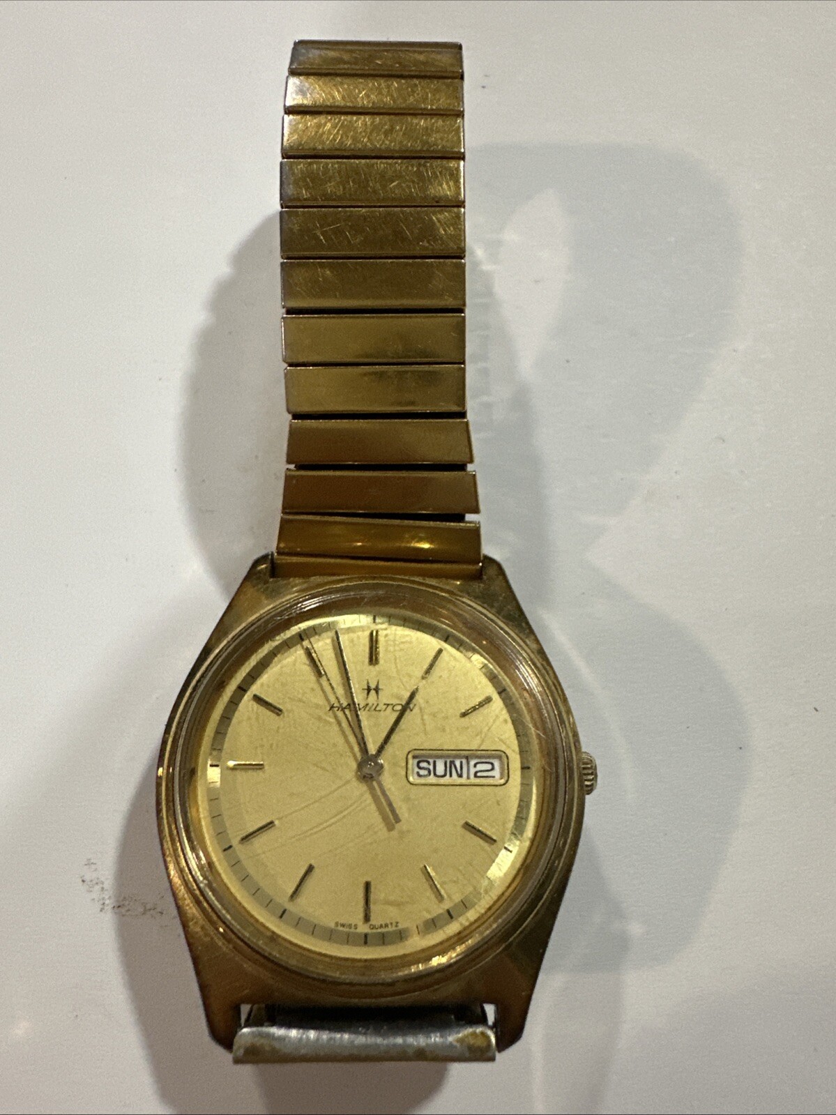 HAMILTON Swiss Made Gold Plate Day Date Quartz Mens Watch 9956 Champagne