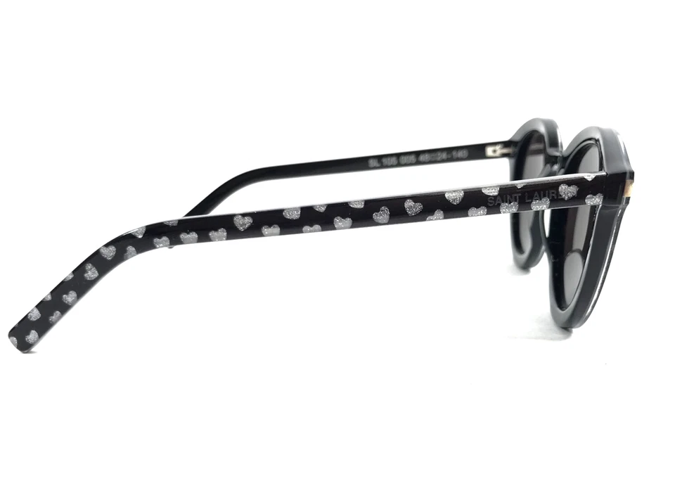 Gafas de sol Saint Laurent SL105 005 negras con marcos de corazones plateados con lentes grises Foto 3 de 4