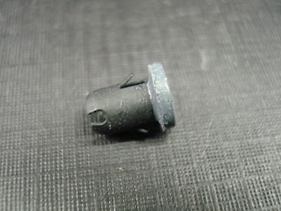 Auveco 25-Piece Tubular Barrel Sealer Nuts – 1/8 X 3/16 For Emblem & Name Plate Mounting
