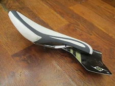 NOS ORIGIN 8 PROPULSION FLYTE RACING SADDLE 135W - 280L WHITE