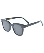 Gentle Monster Sunglasses Black 2200540398010
