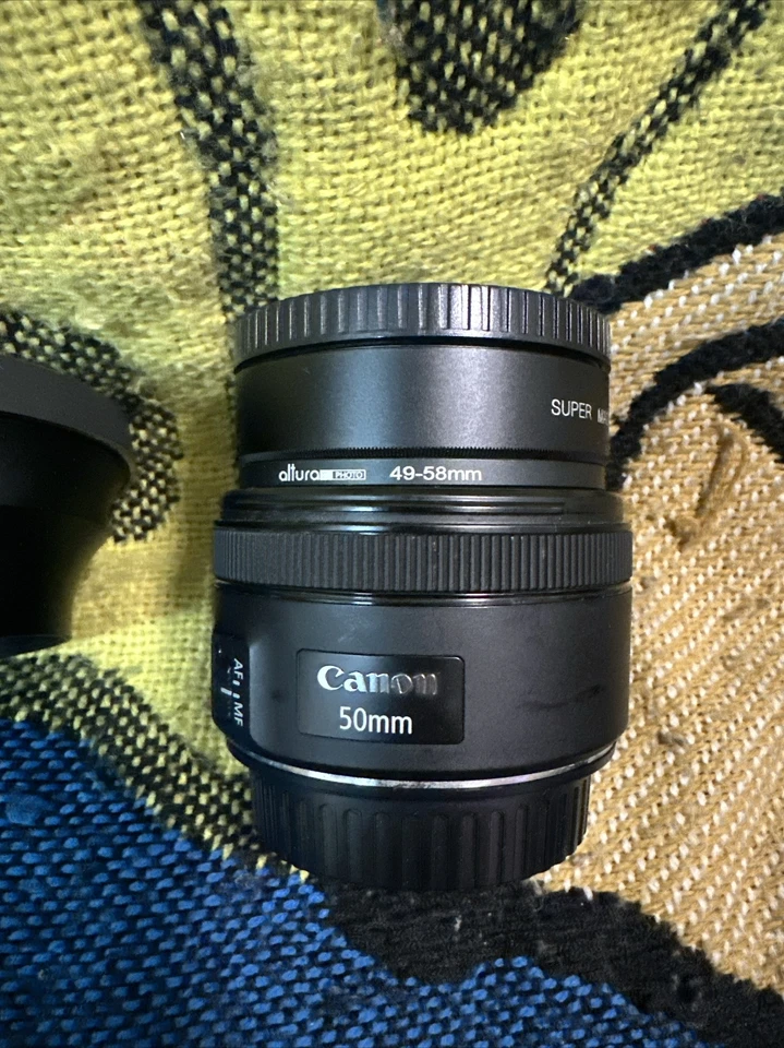 Canon EF 50mm f/1.8 STM Prime Lens W/Altura 58MM 0.43x HD Wide Angel Lens - Image 3 of 4