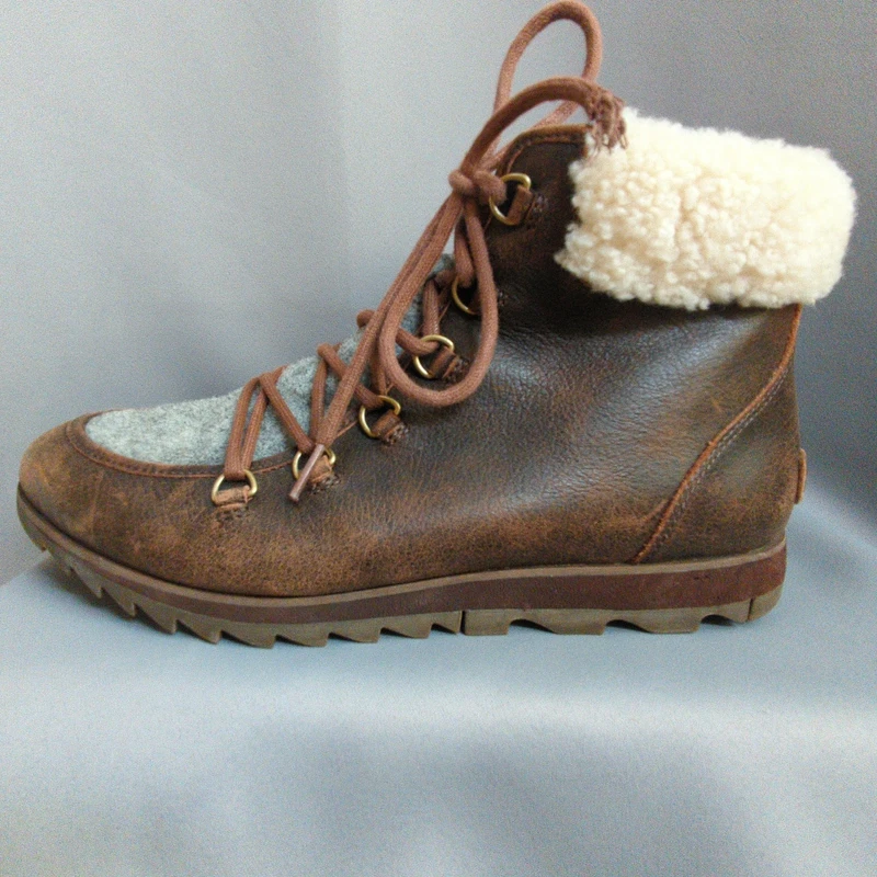 sorel harlow cozy distressed lace boots