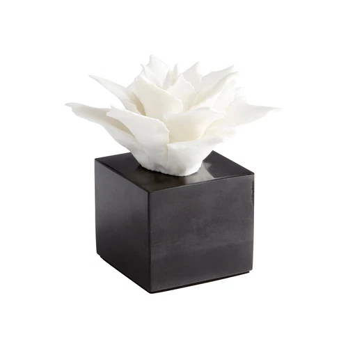 Med Calendine Sculpture - Picture 1 of 1