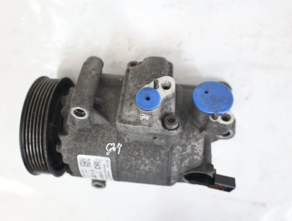 Compresor aire acondicionado VW PASSAT Variant 36 5N0820803E DELPHI 2.0 103 KW 140 CV diésel Foto 2 de 4