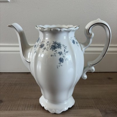 Johann Haviland Blue Garland Coffee Bavaria - SMALL BROKEN PIECE ON TOP!! 