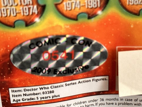 Black&White DOCTOR WHO 2009 SDCC Tomb of Cybermen Second Dr Cyberman Figures NEW - Picture 13 of 13