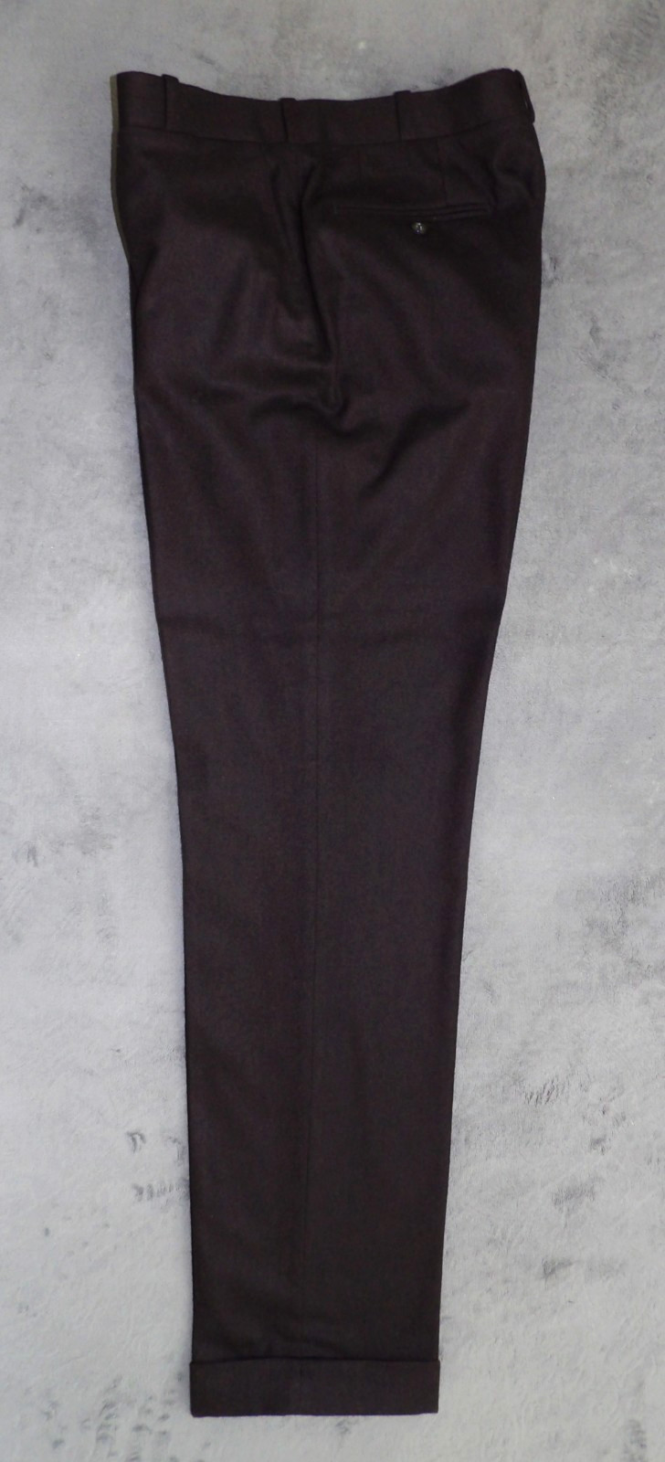 Bespoke two button side vent dark brown peak lape… - image 10