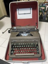 VTG 1950’s Royal QUIET DE LUXE Typewriter Green Keys Portable Carrying Case thumbnail