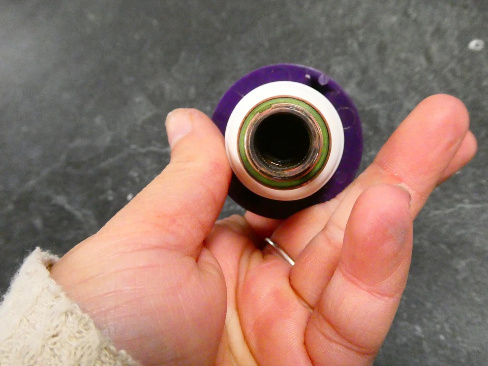 bouchon anti calc  centrale vapeur Philips model psg7028/30(occasion) - Photo 2/3