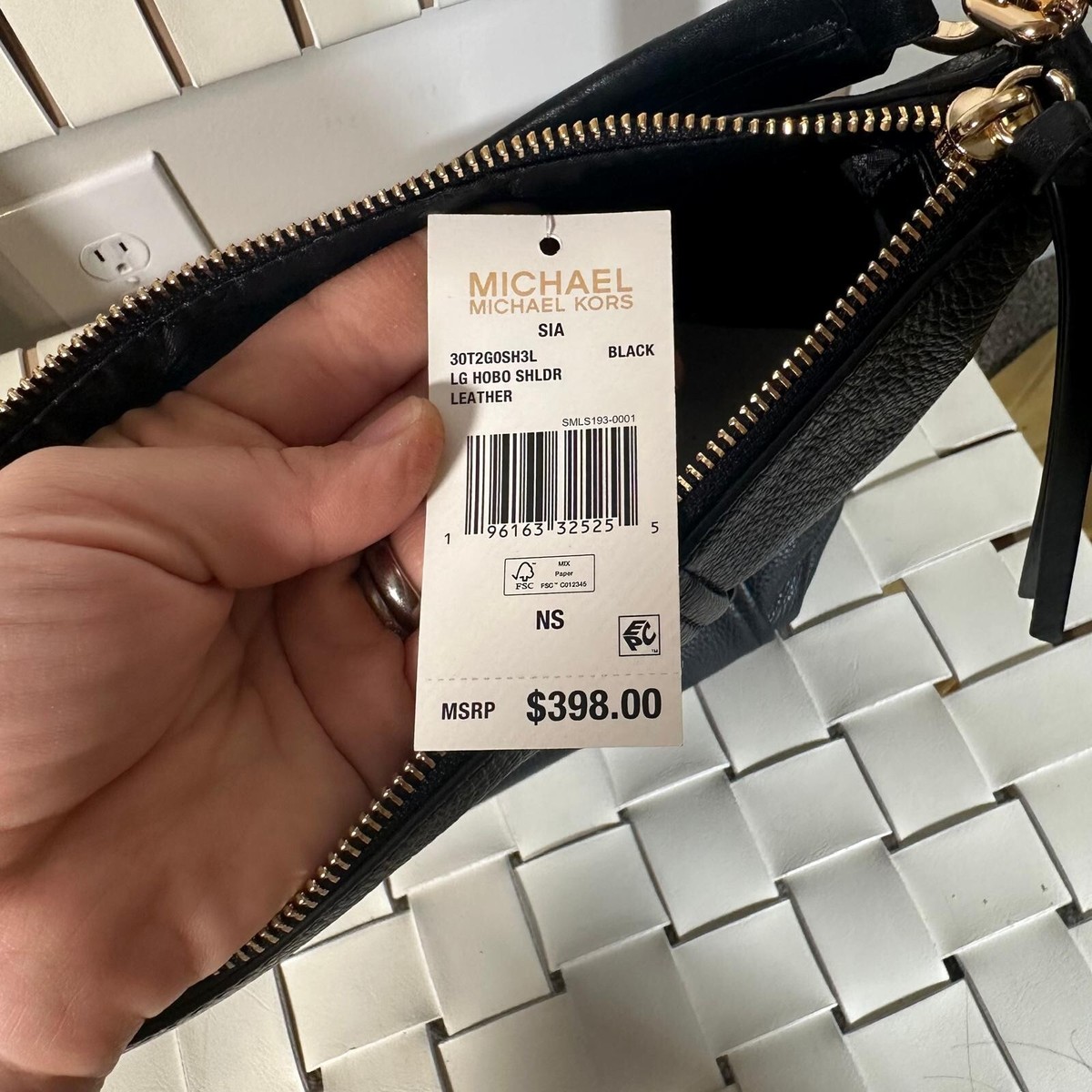 NWT Michael Kors Sia Large Hobo Shoulder Bag Black Gold NWT Michael Kors Sia Large Hobo Shoulder Bag Black Gold