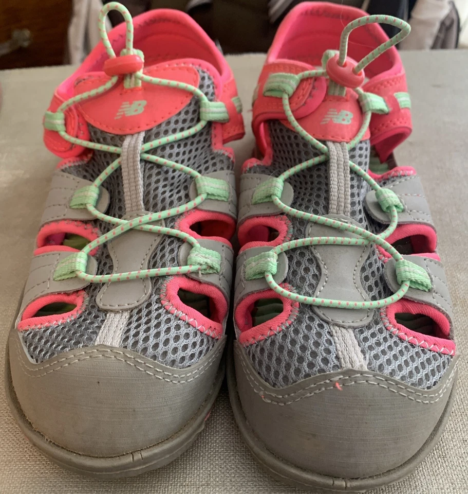 Sandalias New Balance Niños Impermeables Gris, Rosa Talla 3 Lavables Foto 3 de 4