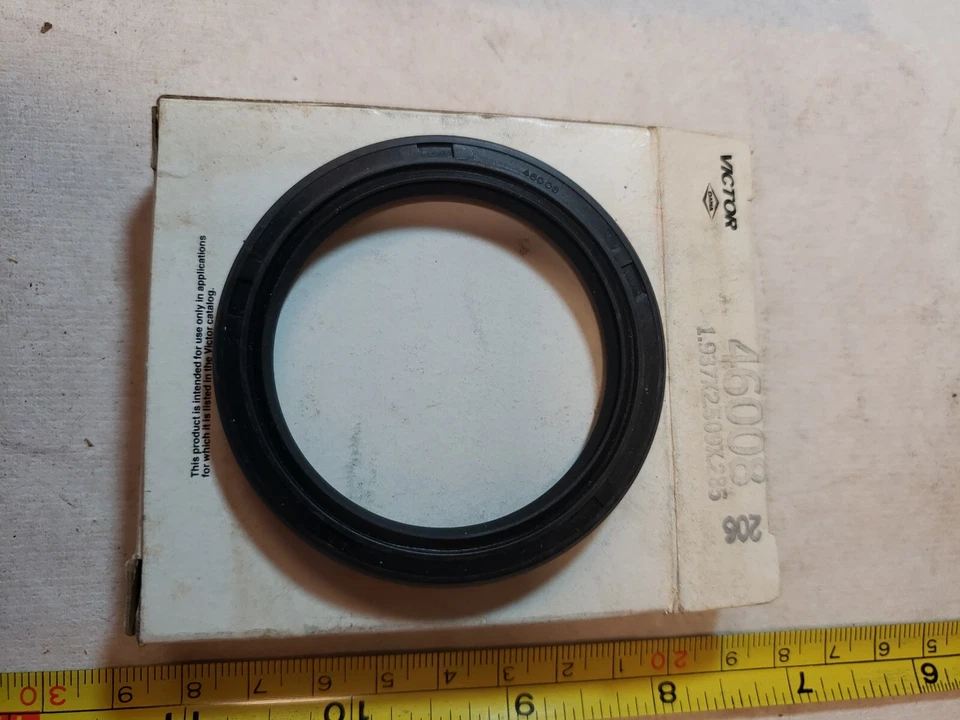 NOS Victor 46008 Oil Seal 1.937 x 2.509 x.285 New In The Box! F+S! - Image 2 of 3