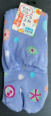 Fancy Japanese Style Tabi Women Socks, size 22-25cm (Light Purple)