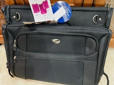 American Tourister Delite 2 Ultra Valet 