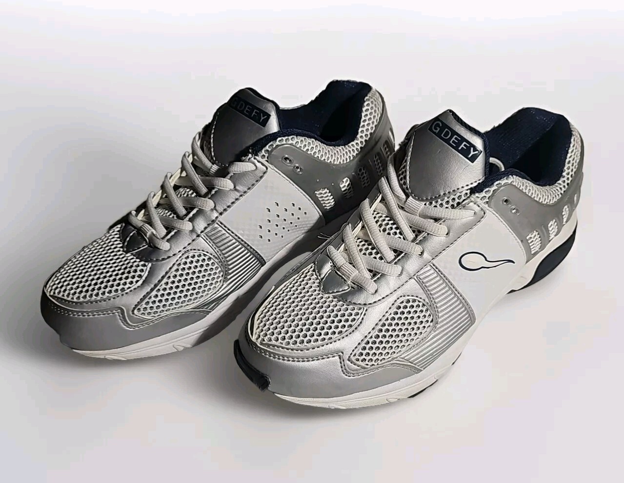 Gravity Defyer Men's Silver White Walking Shoes TB902FWBS Size 7.5-image