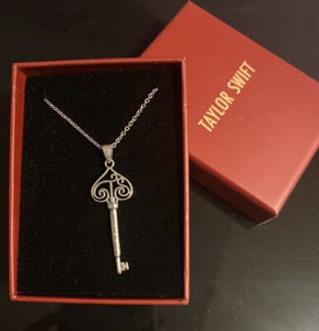 Taylor Swift Key Necklace | eBay