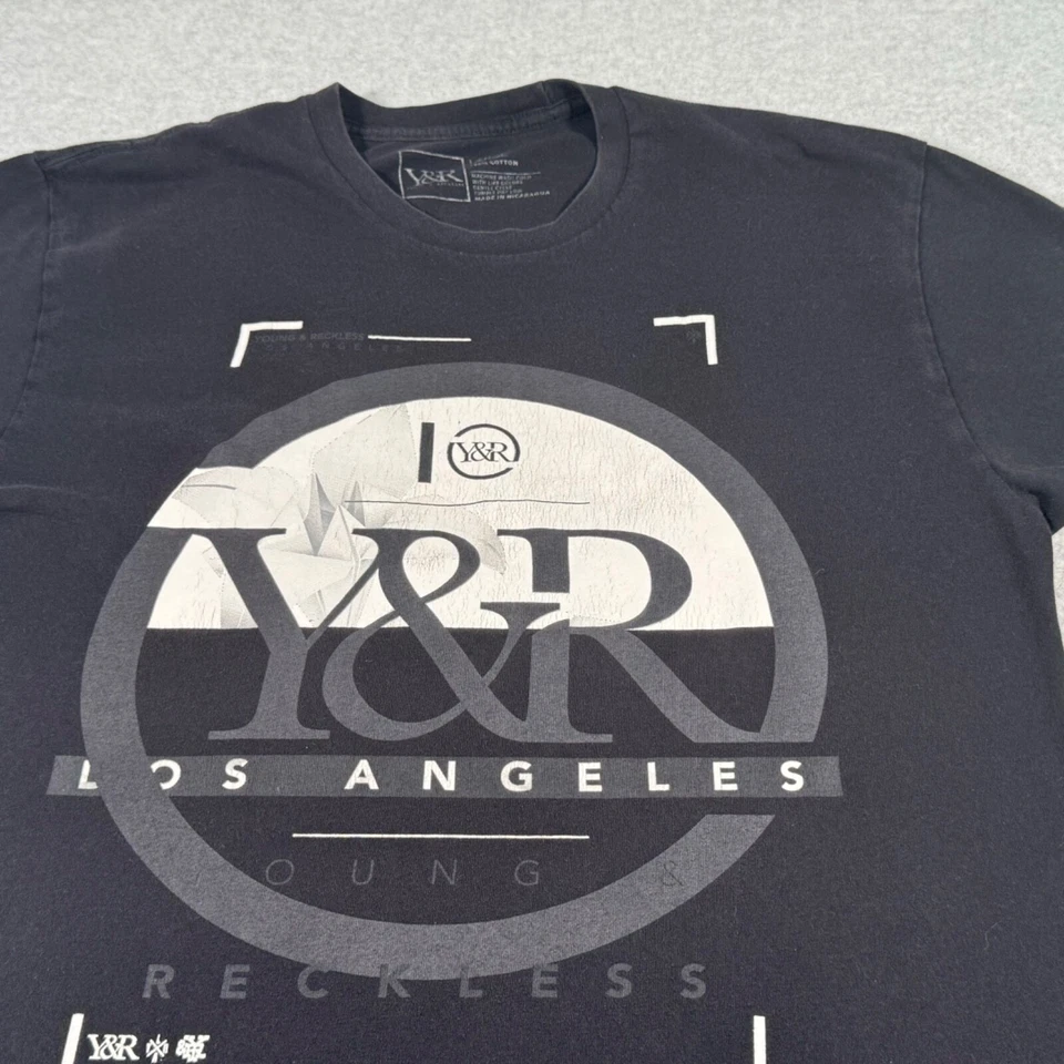 Camisa Joven e Imprudente Adulto Grande Negra Ropa de Calle Diseño Los Ángeles Arte Hombres Foto 3 de 4