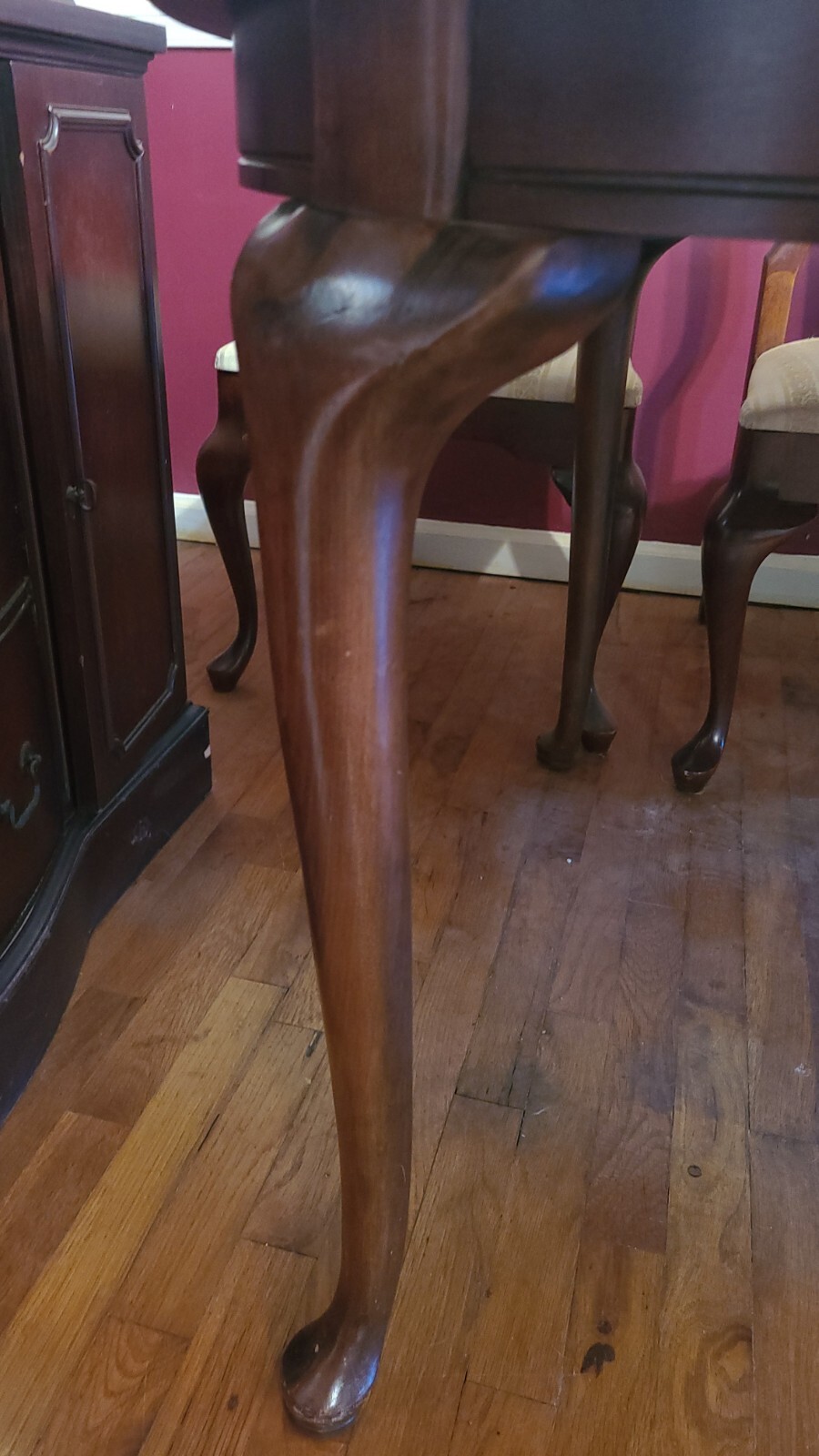 Thomasville Winston Court Dining Room SETTable 6 Chairs + 2 Leaves