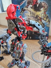 Lego Bionicle 8924 MAXILOS & SPINAX Toa Mahri Complete with Box and Manual