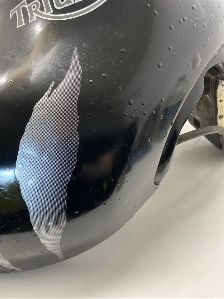 ♻️ Triumph 955 Tiger 955i 2001 - 2006 Fuel Tank ♻️ — 第 4/4 张图片