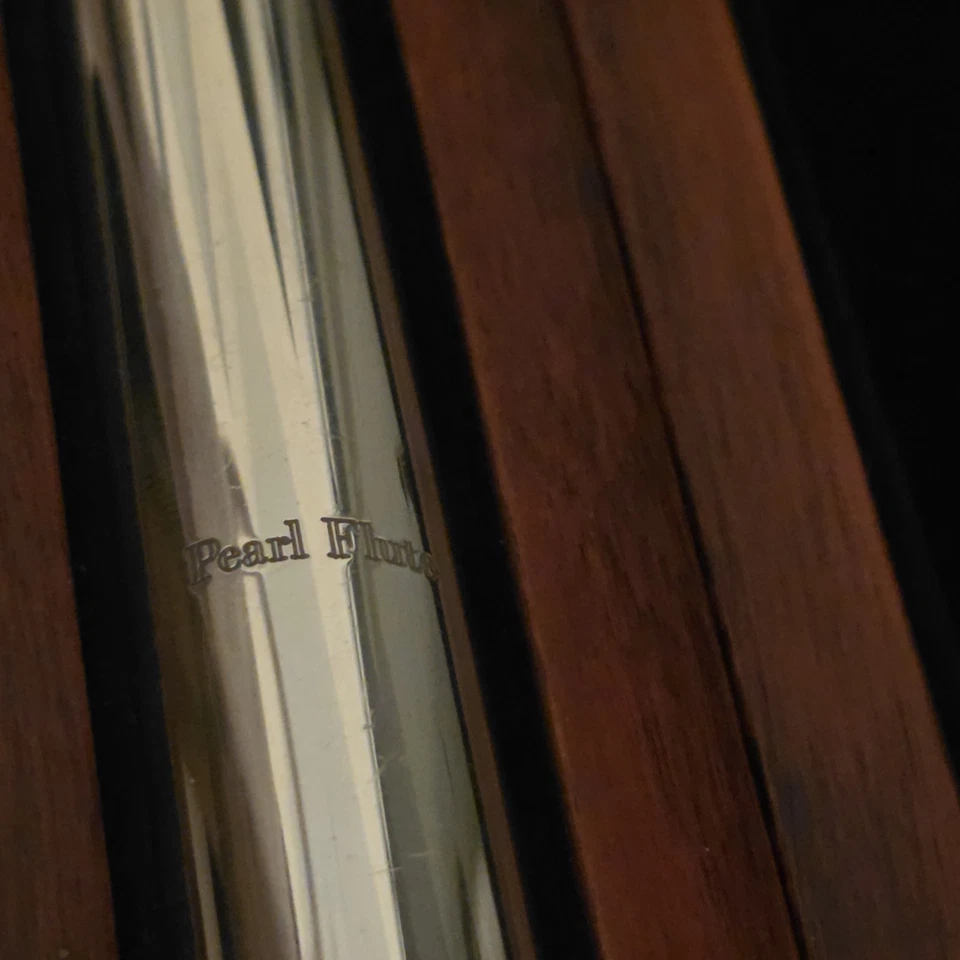 Junta de cabeza de plata de ley Pearl Forza con estuche Foto 2 de 4