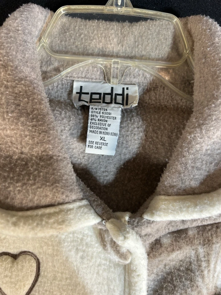 Vintage Teddi Fleece Embroidered Cottagecore Comfy Grandma CL Button Jacket 90s - Image 4 of 4