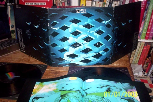 THE WHO ( TOMMY ) MCA U.S. 1st press VINYL black label LP w/ booklet NM-