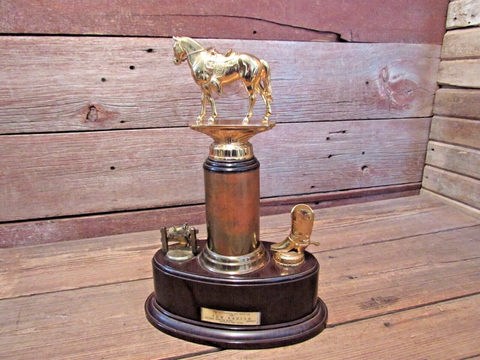 Vintage 1940's Cast Metal Horse M.H.A. Working Stock Horse THE OLD CORRAL Trophy - Image 4 of 4