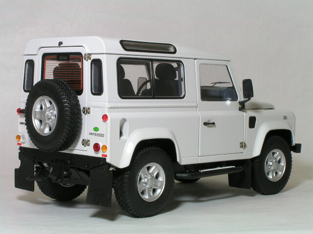 ミニカー KYOSHO Koenig Specials 1/18 ksr18062w_1.jpg