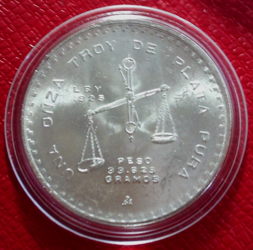 1980 MEXICO 1 Onza Silver Casa De Moneda 33.625 Grams .925 Fine