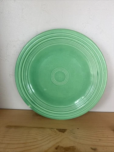 Vintage Homer Laughlin FIESTA Ware GREEN Dinner Plate 10 1/4" D