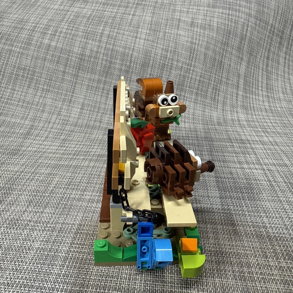 LEGO CREATOR: 3 in 1 Park Bench & Animals Build  - Image 3 of 4