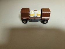 BRIO World Wooden Railway Brown Boxcar with Magnetic Cargo Very Good Condition