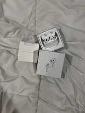 Apple AirPods Wireless Bluetooth In-Ear Earbuds White Built-in Microphone