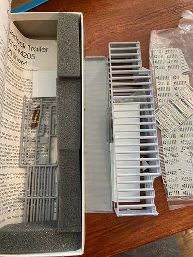 HO Lonestar Barrett Viehanhänger 2 Handloch - früher undekorierter Bausatz