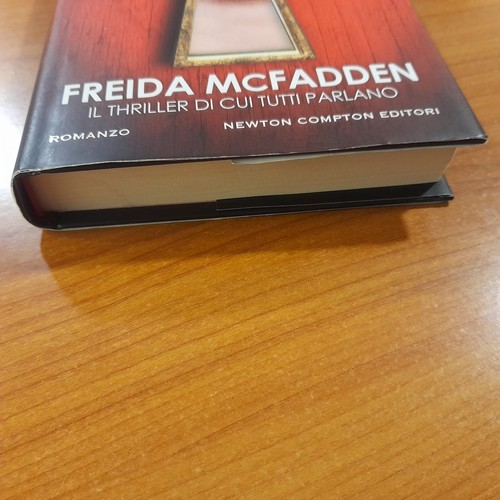 Nella casa dei segreti - Freida McFadden - Newton Compton - Foto 3 di 10