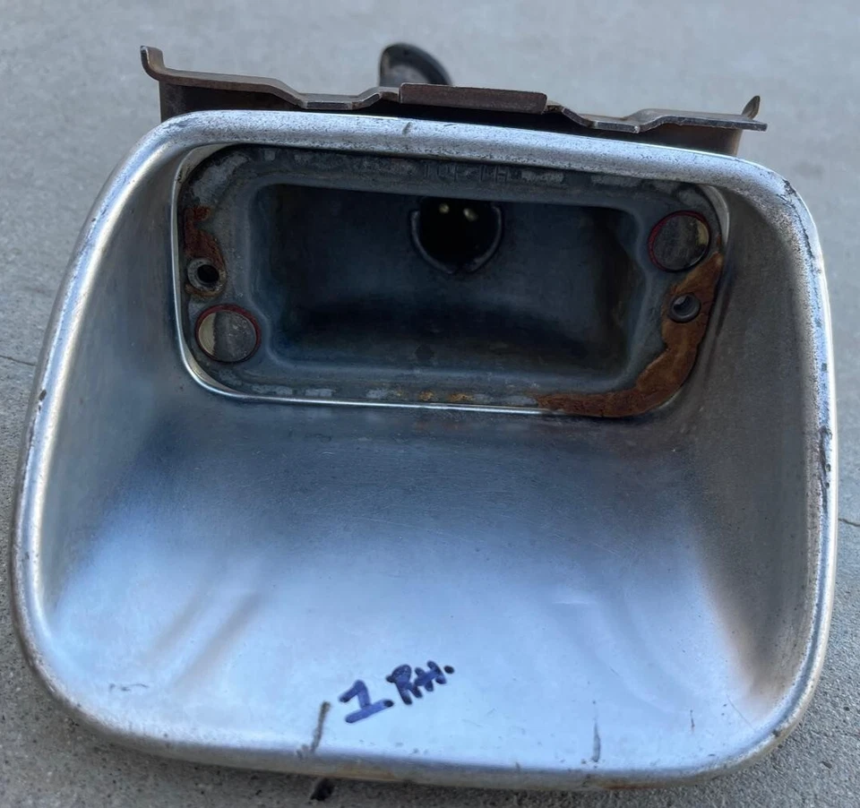 PARAGOLPES DELANTERO DERECHO MERCURY COMET LUZ LUZ DE ESTACIONAMIENTO 1967 67 OEM Foto 4 de 4