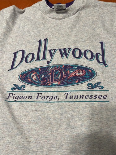 Vintage Gear For Sports Size Xl Woman’s Dollywood Pigeon Forge, Tennessee Shirt - Picture 2 of 11