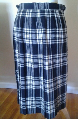 Black and white plaid pure wool KILT SKIRT~ Scotland~Girls Size 10 - Picture 3 of 4
