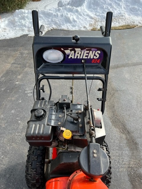 Carburetor For Ariens 24″ 8HP Snow Thrower – Fits Models With Tecumseh Engine