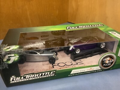 FOOSE FULL THROTTLE J L 2 Custom roadster   1 chrome 1 finished 1/50 garage set