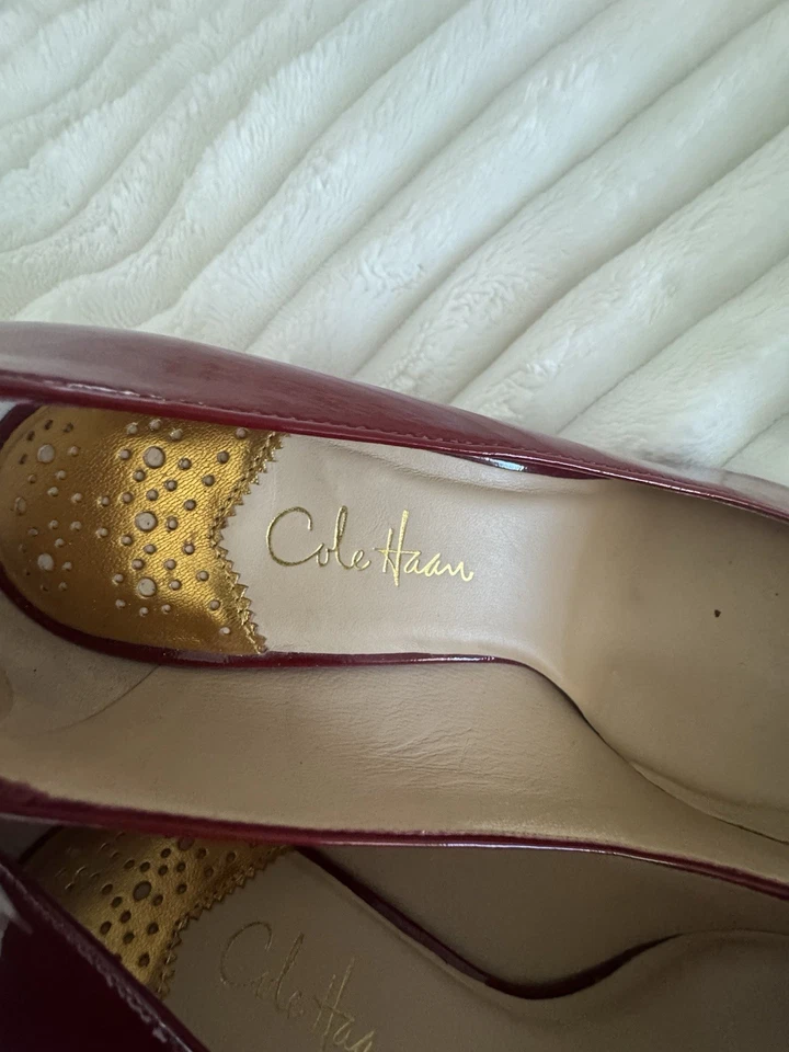 Tacones de salón rojos de charol Cole Haan para mujer talla 7B Foto 3 de 4