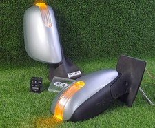 Toyota Yaris Vitz 05-09 Power Folding Side Mirrors With Indicator Lights Used