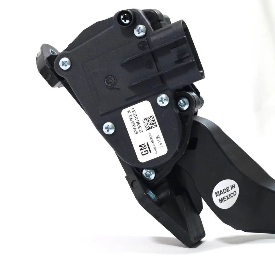 Genuine GM 23362231 Accelerator Pedal & Sensor 2011-2019 LML L5P Duramax Diesel - Image 4 of 4