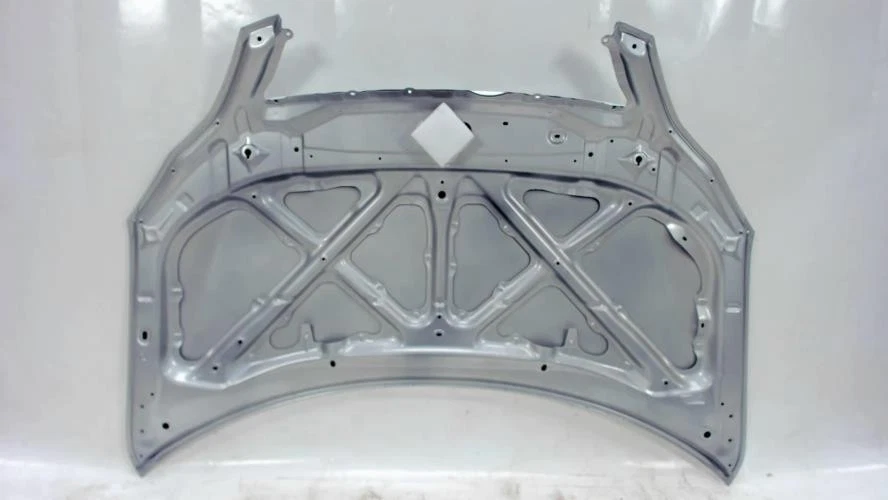 Capot TOYOTA AVENSIS VERSO PHASE 1 5330144060 - Photo 4/4