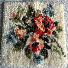 Vintage MCM 1970  s Retro Latch Hook Flower Rug Wall Hanging Or Pillow Cover
