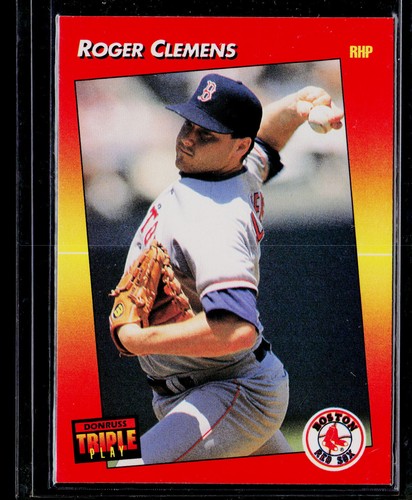 1992 Triple Play #216 Roger Clemens - Picture 1 of 2