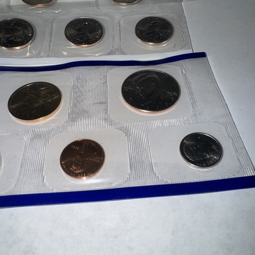 3 2000 P & D US Mint Sets - Complete - 20 Coins each- With COA - Picture 4 of 13